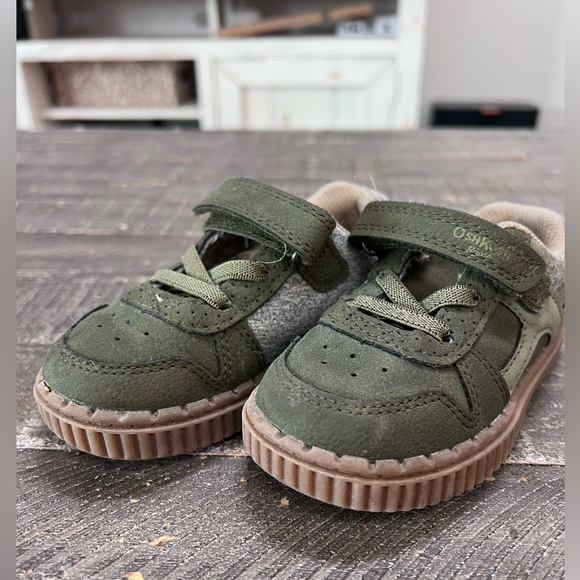 Carters Oshkosh Toddler Boys Shoes - Picture 7 of 9